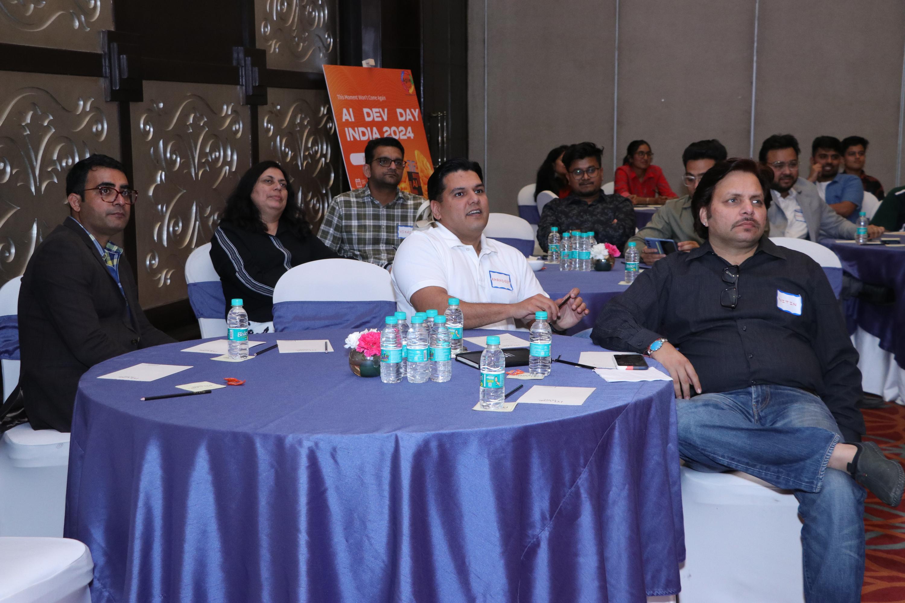 Audience engaging with Vineet Saini's session